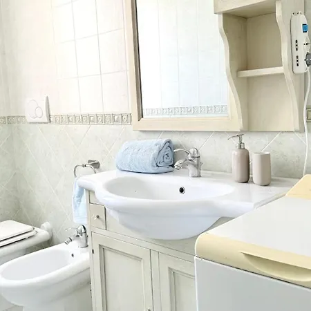M440 - Marcelli, Grazioso Trilocale Con Wifi E Aria Condizionata Apartment